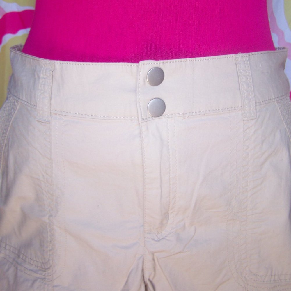 Cato NWT Beige Classic Crop Pants Sz 8 - Picture 3 of 8